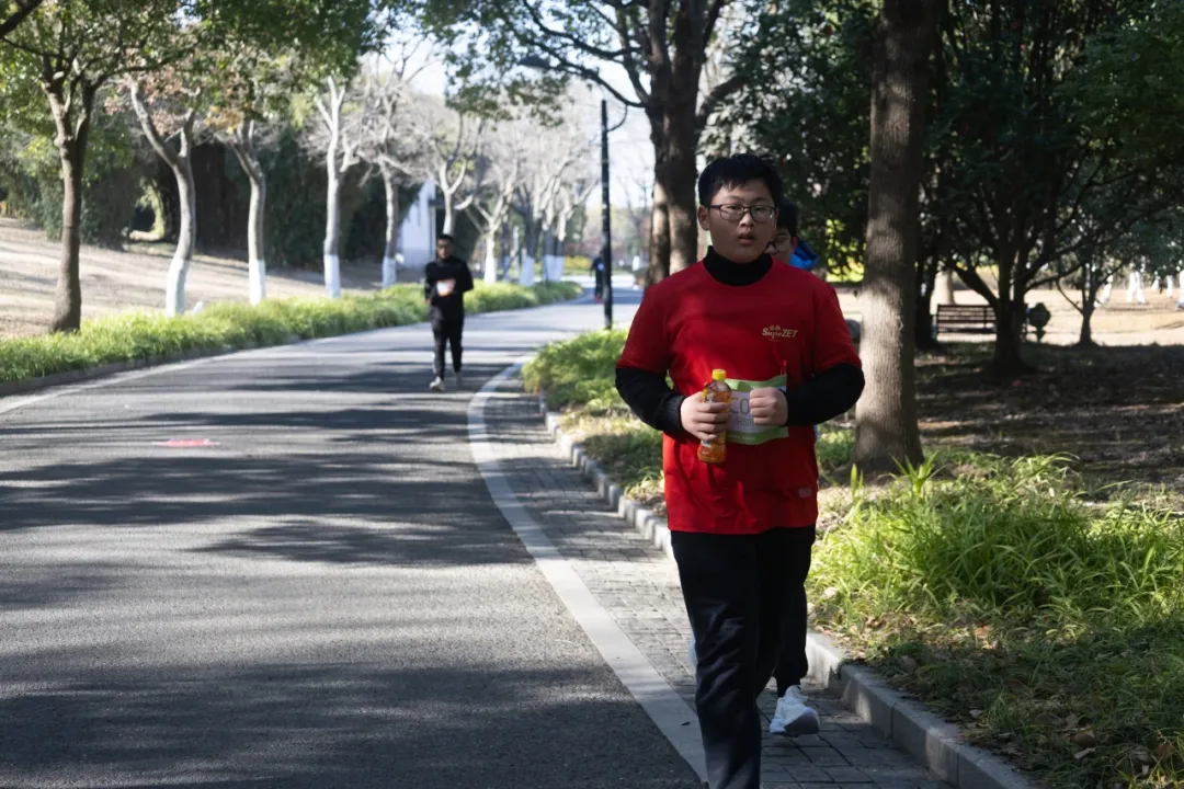 回望2024 启航2025 | 大红鹰娱乐股份2025年度战略年会顺利召开